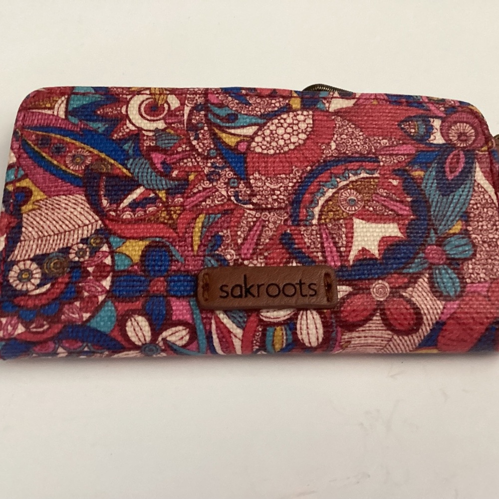 Sakroots multicolor card and coin holder.  5 1/2 inches across (closed).